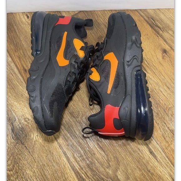 Nike Air Max React 270 Black Orange Red Cv9638-001 Size GS 5.5 / Women's 7 New - Picture 6 of 7